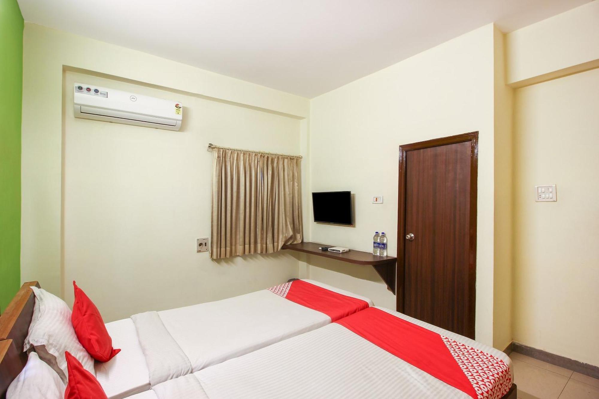 Super Collection O Begumpet Formerly Alpine Glow Sunrise ไฮเดอราบัด ภายนอก รูปภาพ