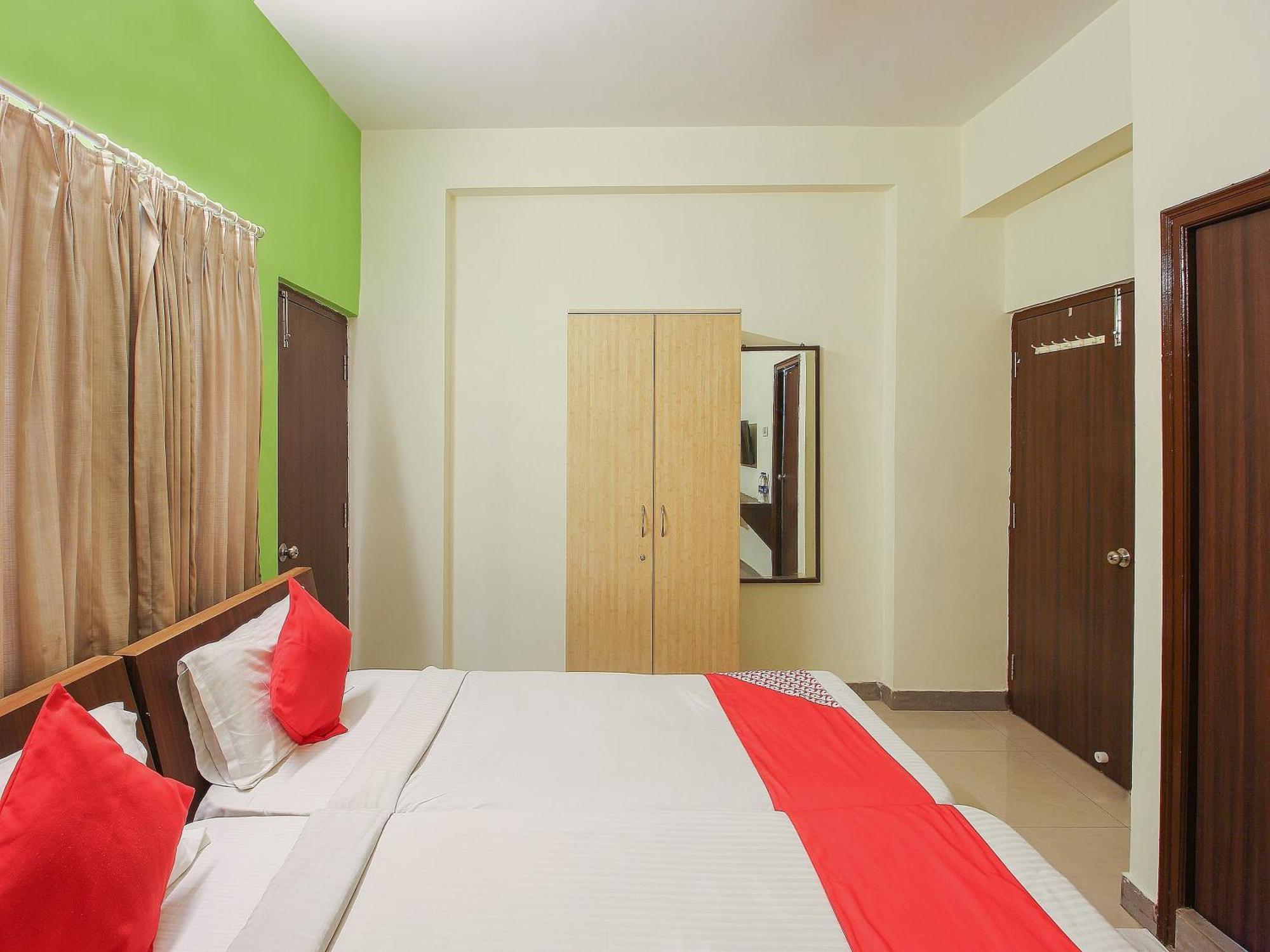 Super Collection O Begumpet Formerly Alpine Glow Sunrise ไฮเดอราบัด ภายนอก รูปภาพ