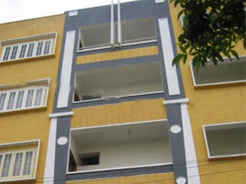 Super Collection O Begumpet Formerly Alpine Glow Sunrise ไฮเดอราบัด ภายนอก รูปภาพ